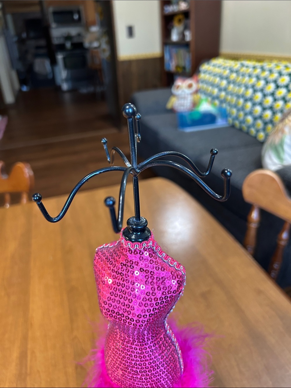 Hot Pink Sequin Mannequin Jewelry Holder with Feather Trim - Picture 4 of 6